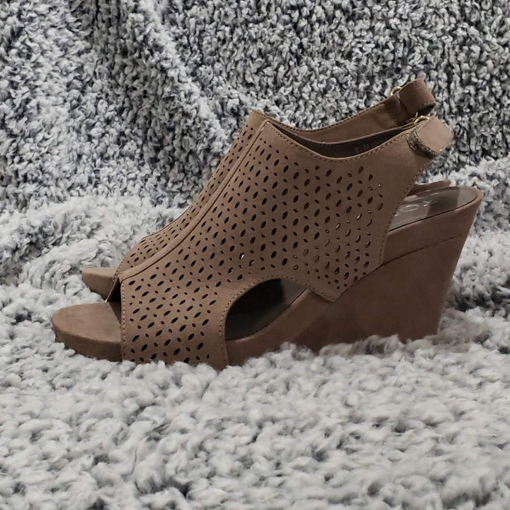 Wedges - Picture 3 of 4